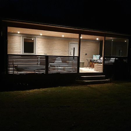 Skogsbaeckens Stugby Ab Villa โทเมลิลลา ภายนอก รูปภาพ