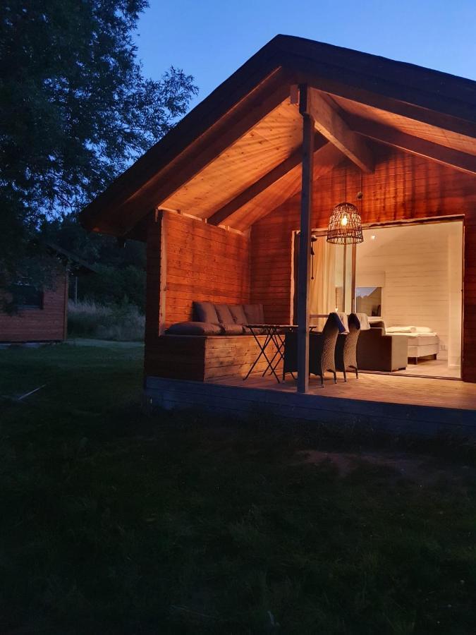 Skogsbaeckens Stugby Ab Villa โทเมลิลลา ภายนอก รูปภาพ