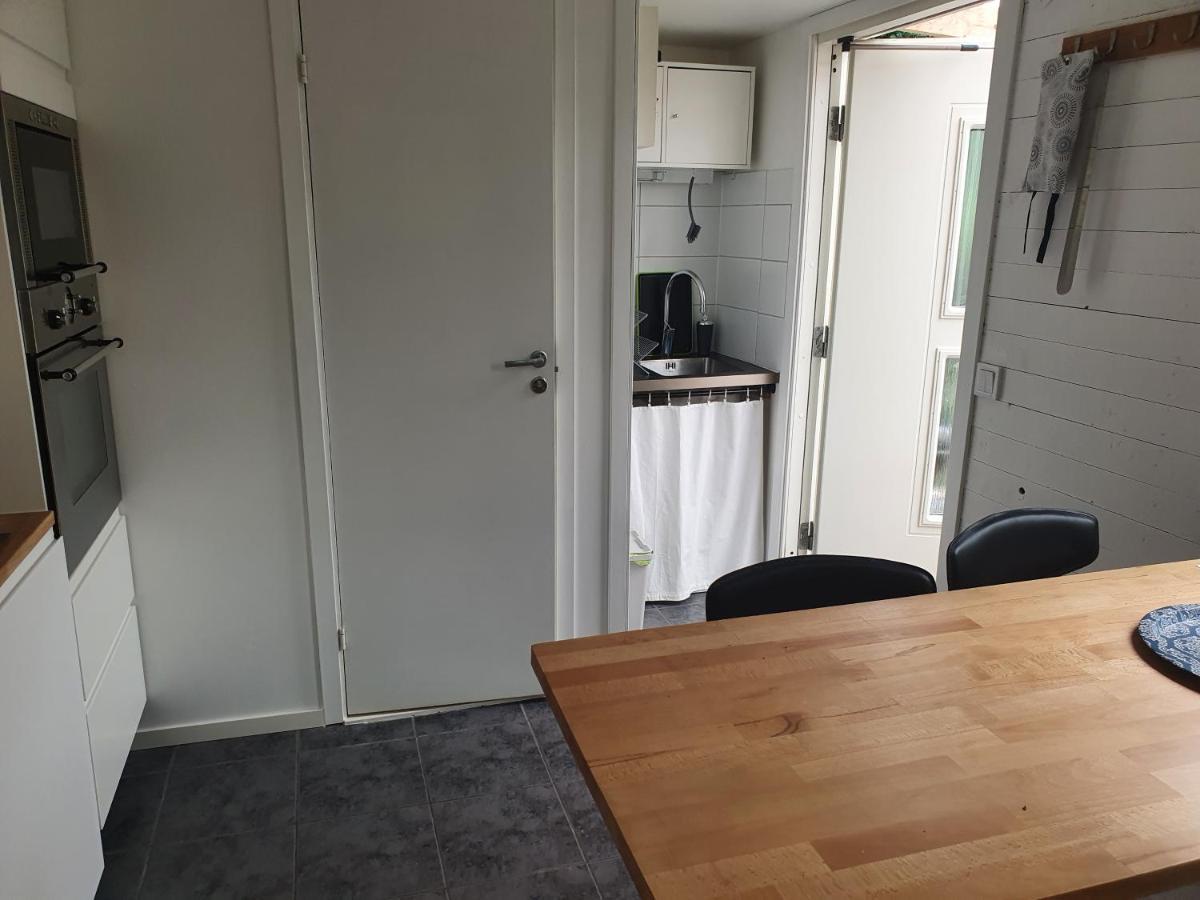 Skogsbaeckens Stugby Ab Villa โทเมลิลลา ภายนอก รูปภาพ