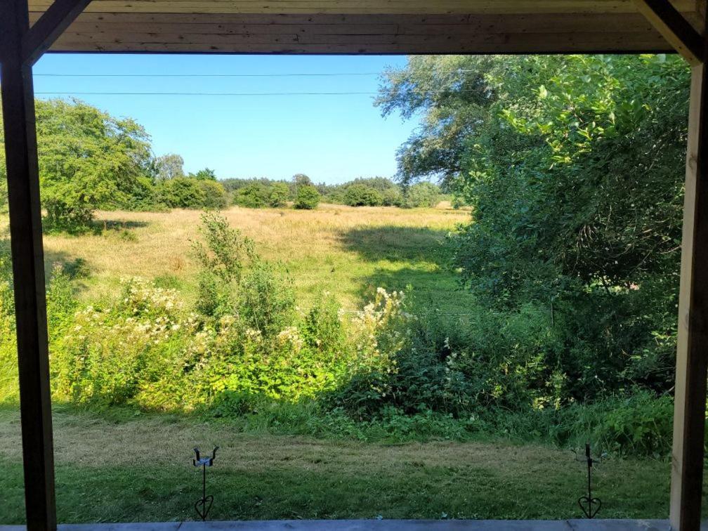 Skogsbaeckens Stugby Ab Villa โทเมลิลลา ภายนอก รูปภาพ