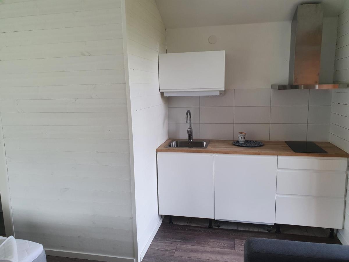 Skogsbaeckens Stugby Ab Villa โทเมลิลลา ภายนอก รูปภาพ