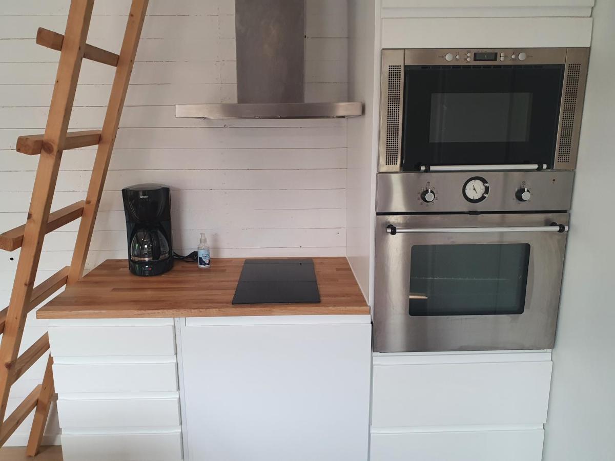 Skogsbaeckens Stugby Ab Villa โทเมลิลลา ภายนอก รูปภาพ